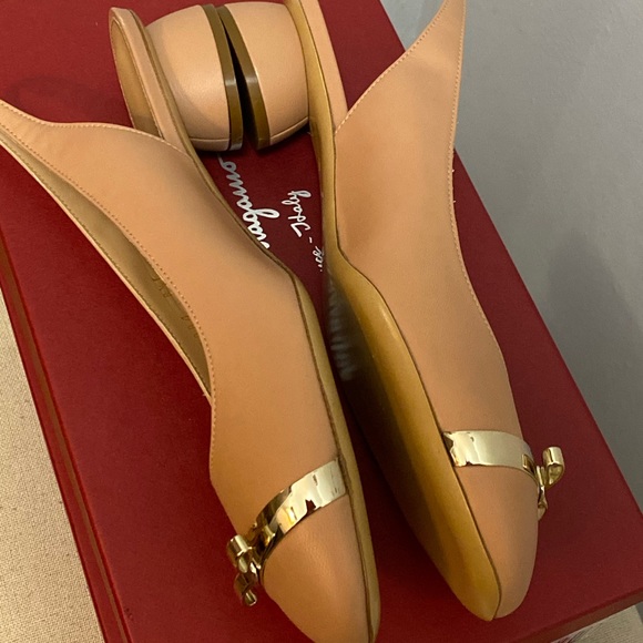 Salvatore Ferragamo Mini Vara Bow Slingback- Blush - Picture 6 of 13